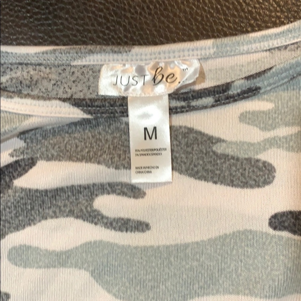 EUC cameo tshirt - Picture 2 of 4